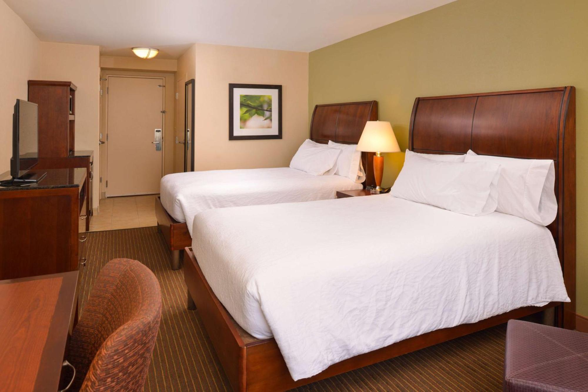Hilton Garden Hotel 3*