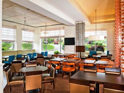 Hilton Garden Hotel 3*
