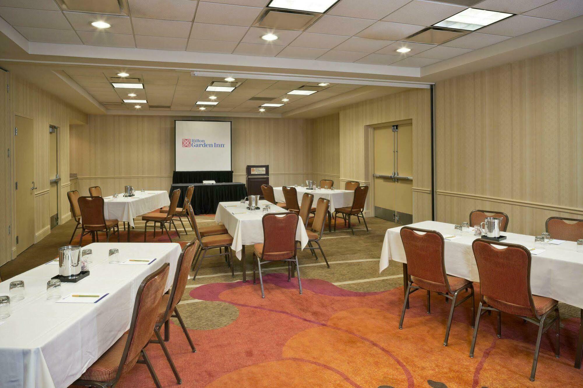 Hilton Garden 3* White Marsh